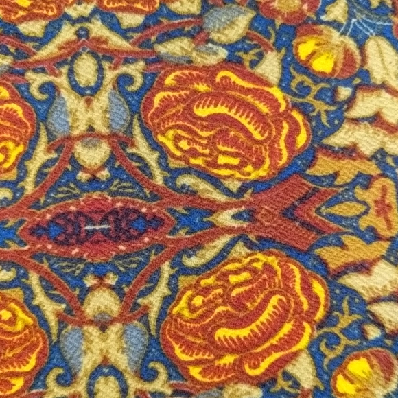 🌻3/$10 Lularoe floral pencil skirt - Picture 2 of 5